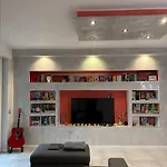 Stanza In Appartamento Luminoso E Silenzioso